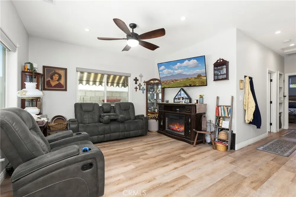 2943 San Juan Drive Fullerton, CA 92835