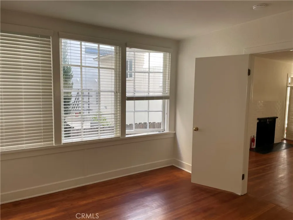 409 16th Manhattan Beach, CA 90266