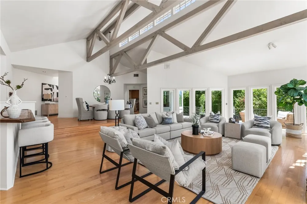 1881 Lemon Heights Drive North Tustin, CA 92705