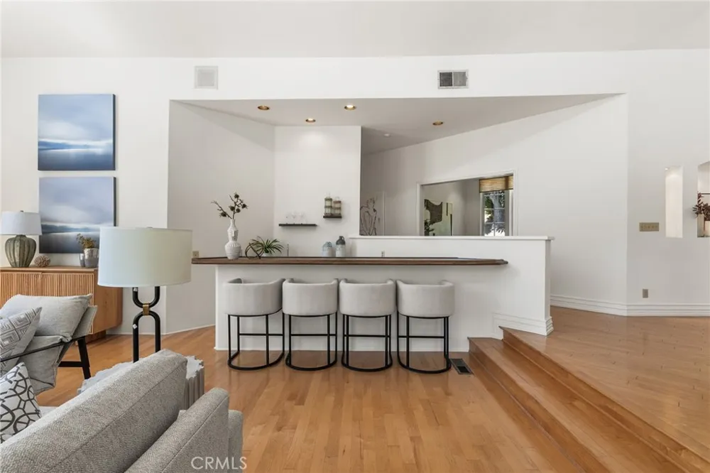 1881 Lemon Heights Drive North Tustin, CA 92705