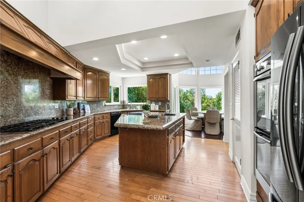 1881 Lemon Heights Drive North Tustin, CA 92705