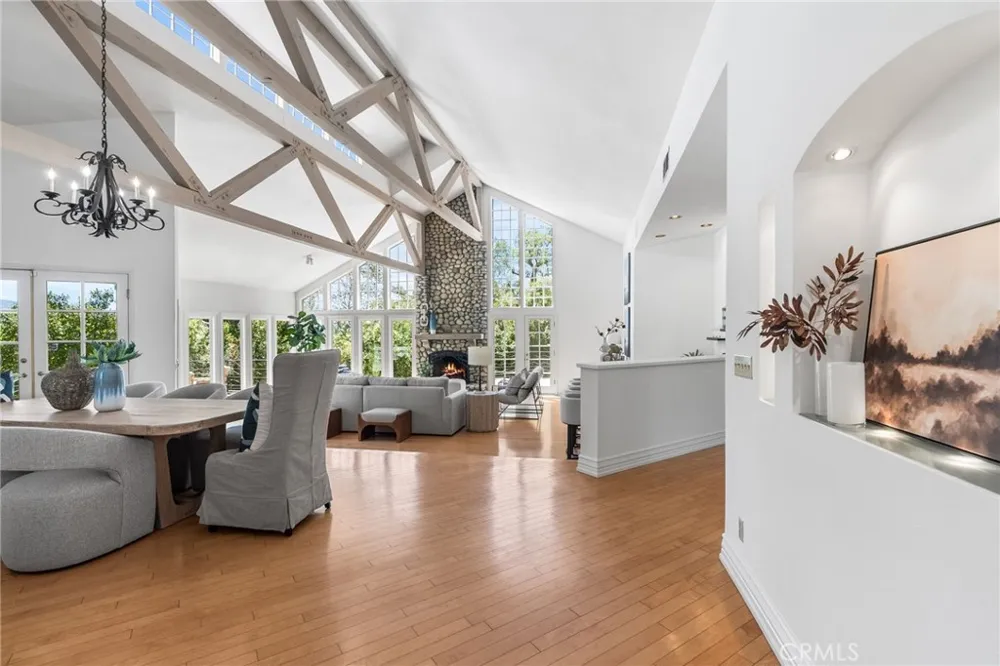 1881 Lemon Heights Drive North Tustin, CA 92705