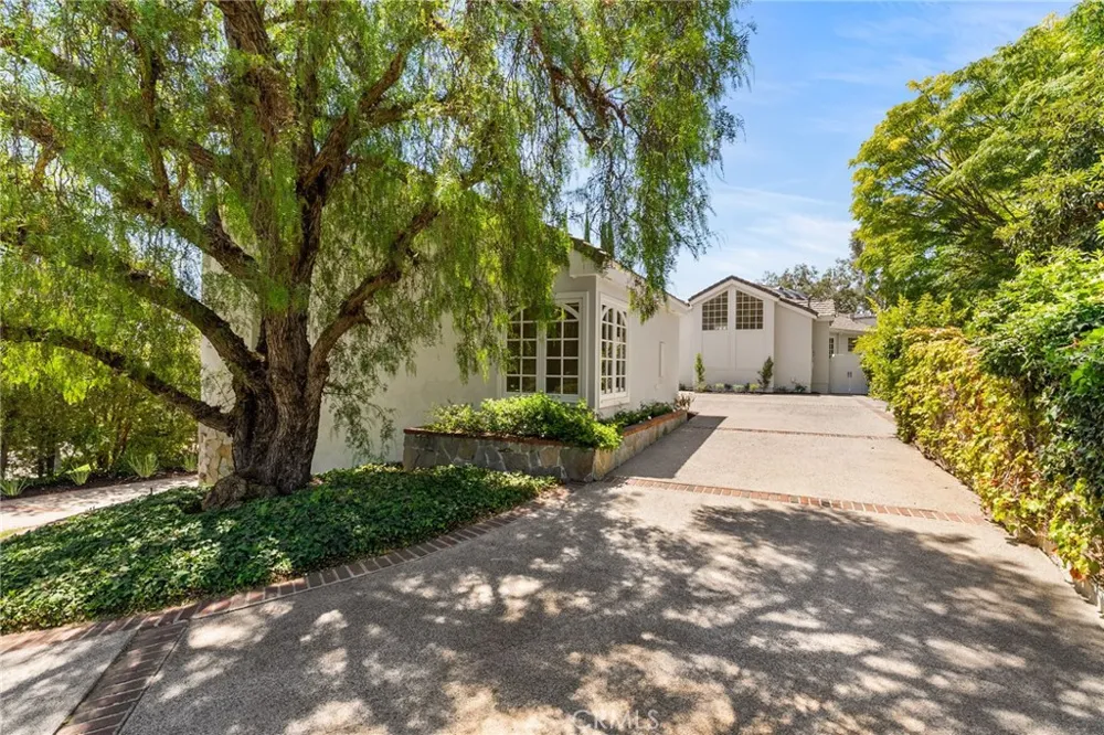 1881 Lemon Heights Drive North Tustin, CA 92705