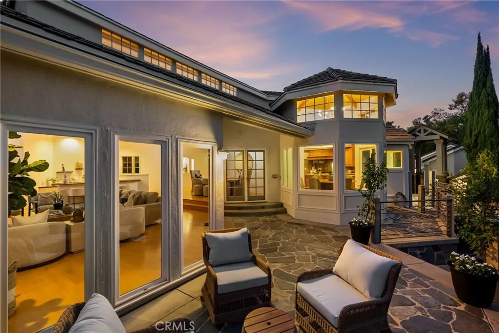 1881 Lemon Heights Drive North Tustin, CA 92705