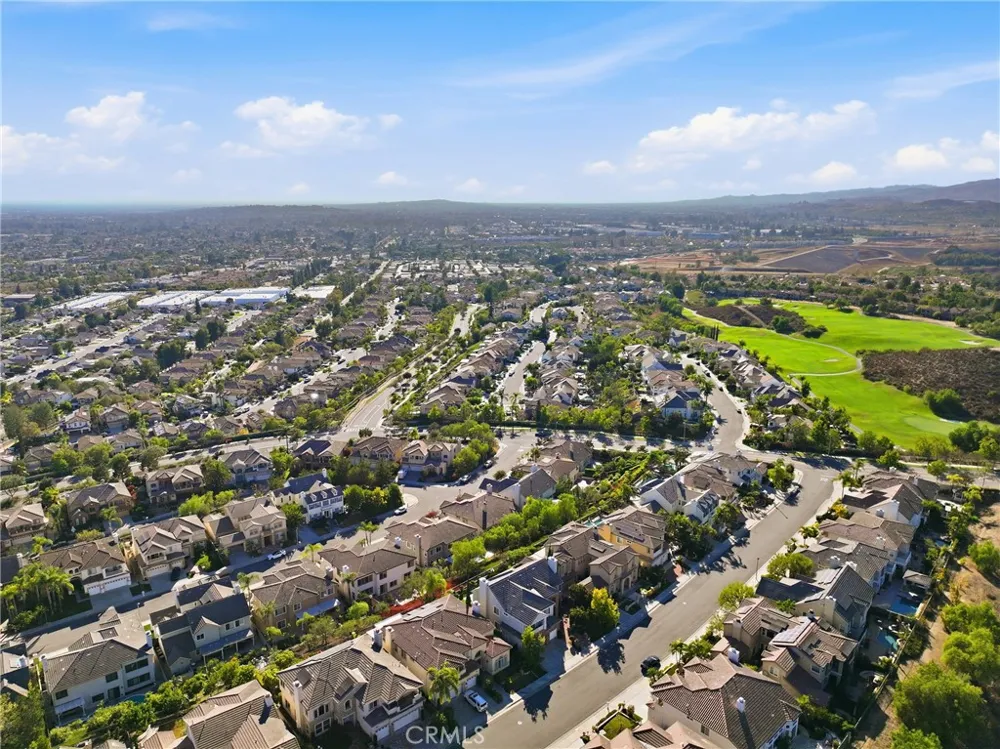 17529 Cloverdale Yorba Linda, CA 92886