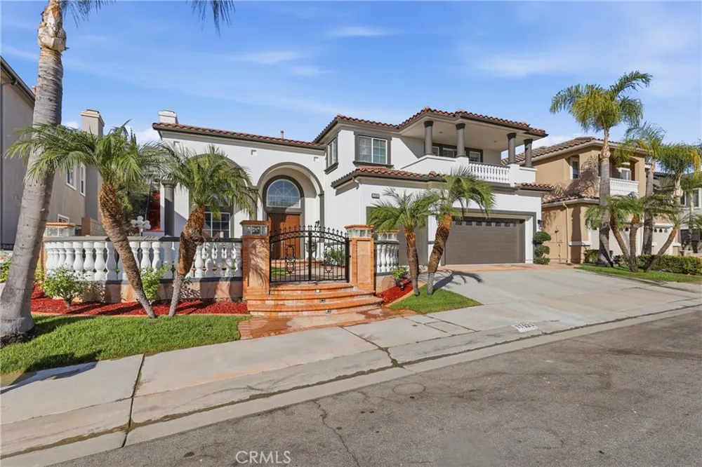 17529 Cloverdale Yorba Linda, CA 92886