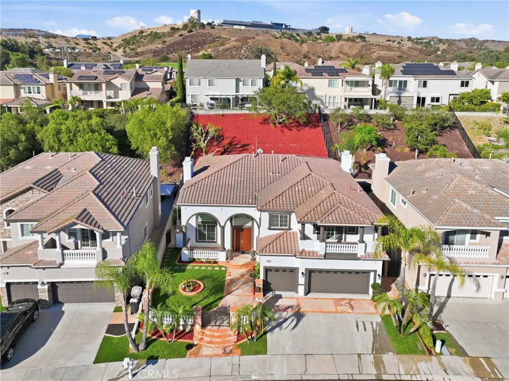 17529 Cloverdale Yorba Linda, CA 92886