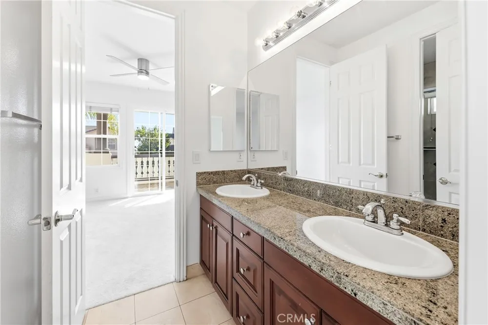 17529 Cloverdale Yorba Linda, CA 92886