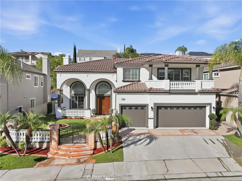 17529 Cloverdale Yorba Linda, CA 92886