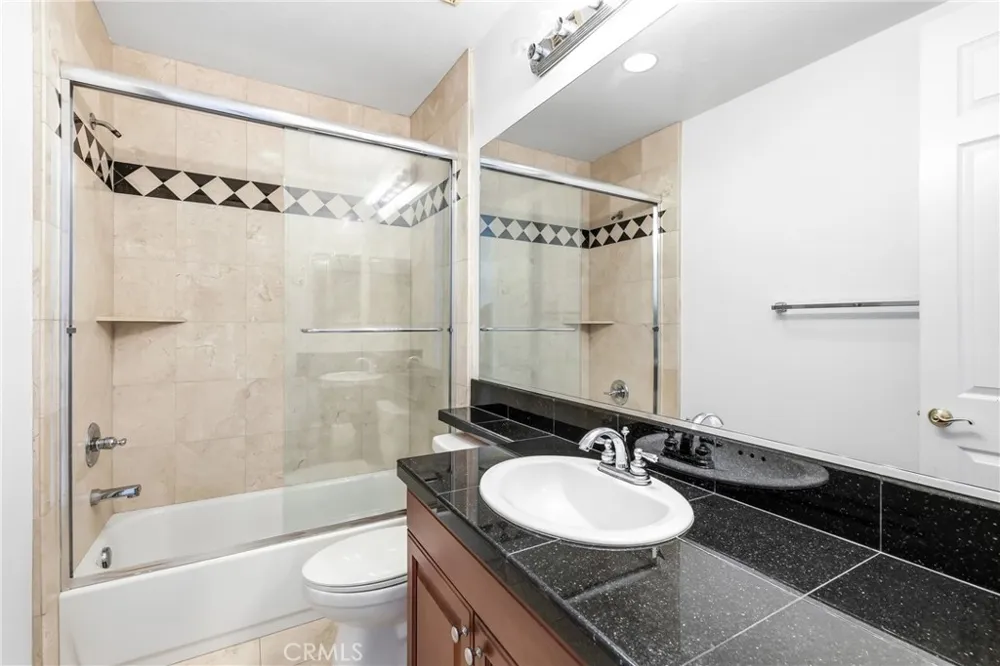 17529 Cloverdale Yorba Linda, CA 92886