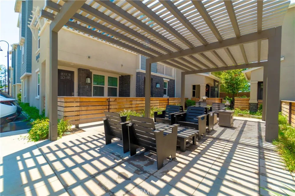 16434 Whittier #6 Boulevard Whittier, CA 90603