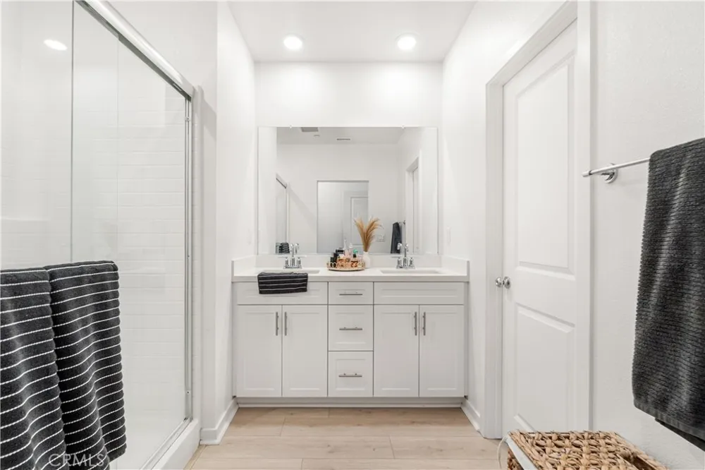 16434 Whittier #6 Boulevard Whittier, CA 90603