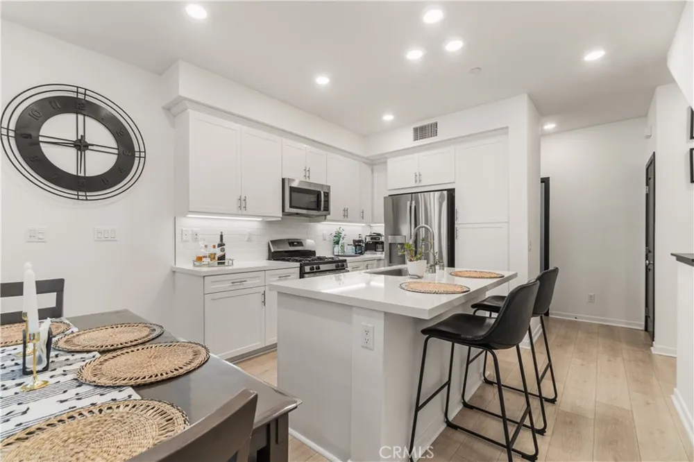 16434 Whittier #6 Boulevard Whittier, CA 90603