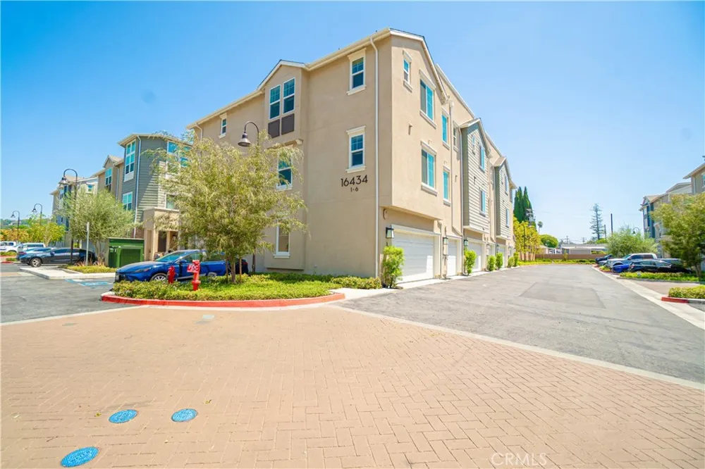 16434 Whittier #6 Boulevard Whittier, CA 90603