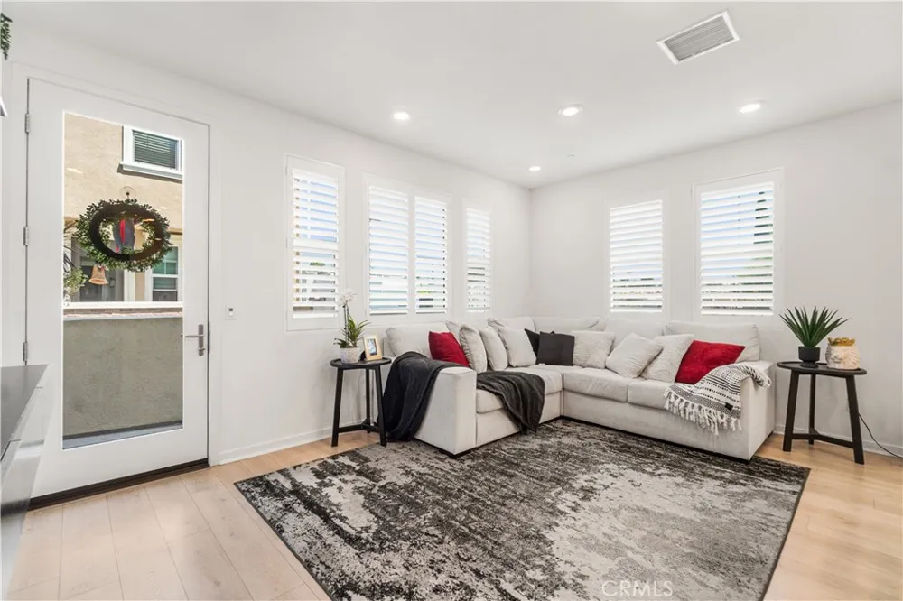 16434 Whittier #6 Boulevard Whittier, CA 90603