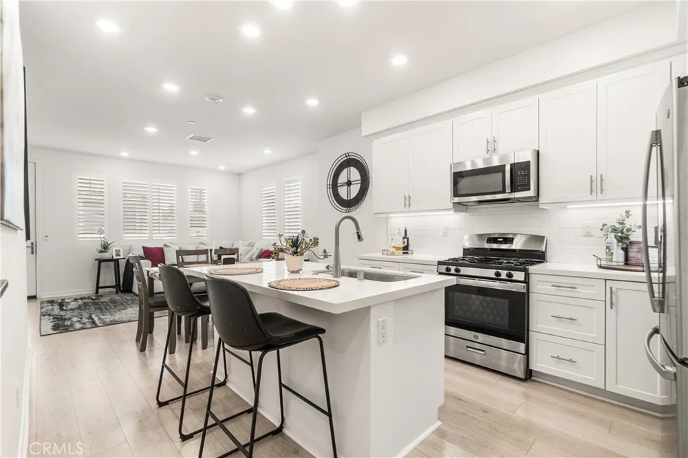 16434 Whittier #6 Boulevard Whittier, CA 90603