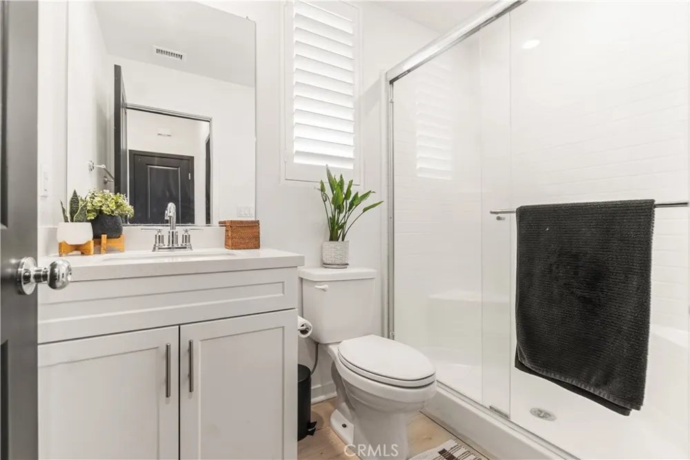 16434 Whittier #6 Boulevard Whittier, CA 90603