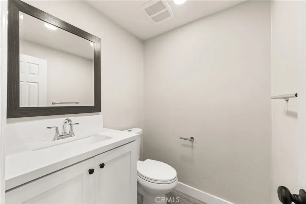 1722 Mitchell #36 Tustin, CA 92780