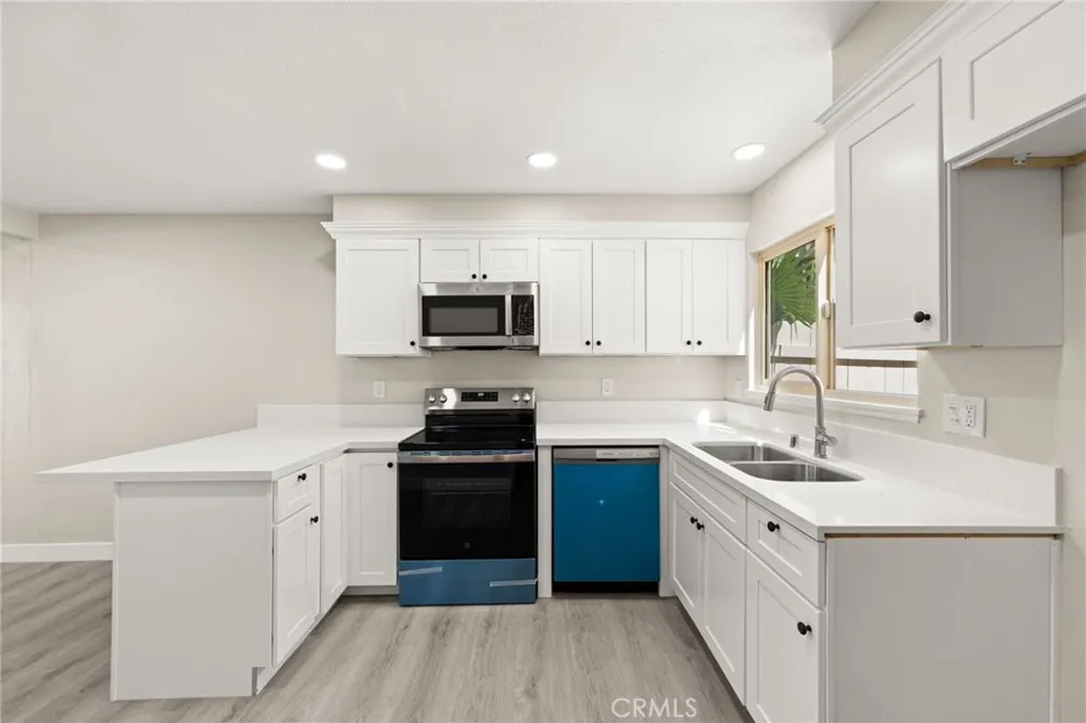 1722 Mitchell #36 Tustin, CA 92780
