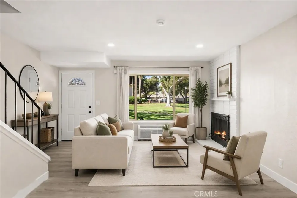 1722 Mitchell #36 Tustin, CA 92780