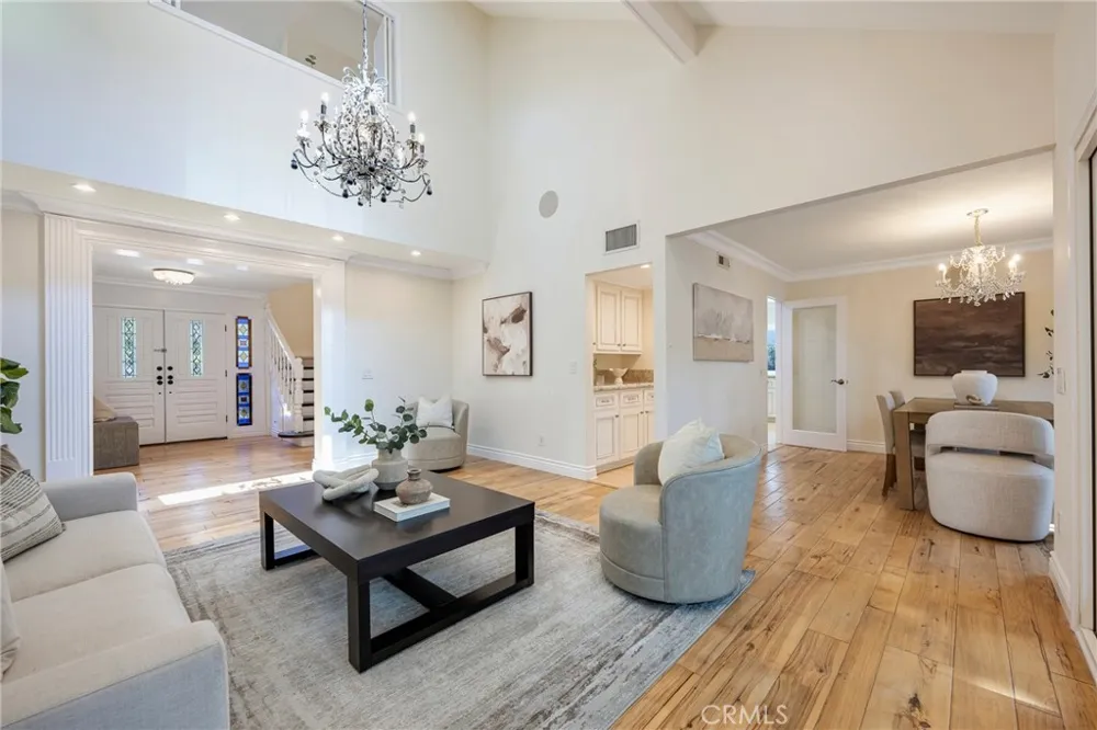511 S Weymouth Court Anaheim, CA 92807