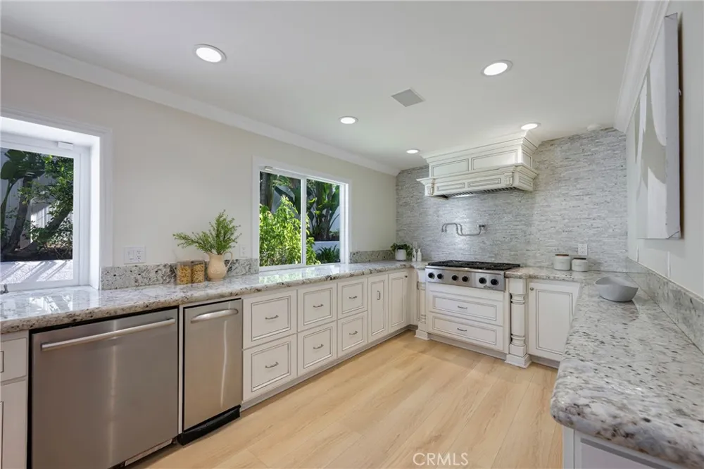 511 S Weymouth Court Anaheim, CA 92807