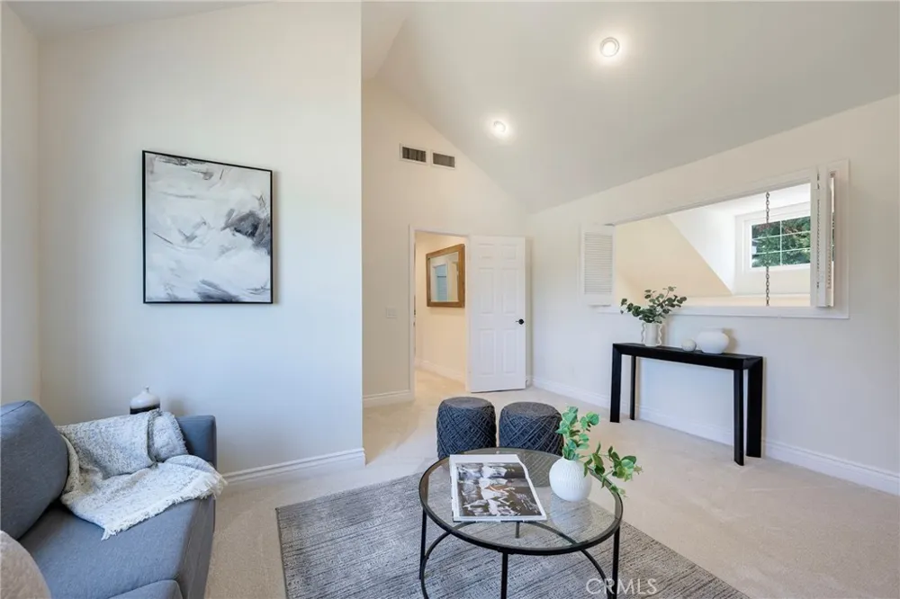 511 S Weymouth Court Anaheim, CA 92807