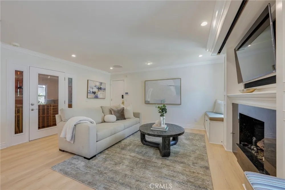511 S Weymouth Court Anaheim, CA 92807