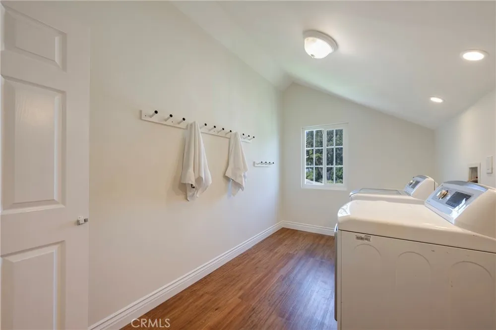 511 S Weymouth Court Anaheim, CA 92807
