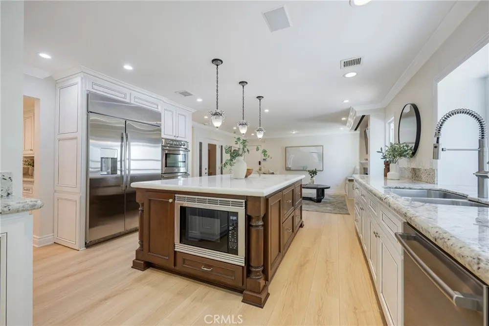 511 S Weymouth Court Anaheim, CA 92807