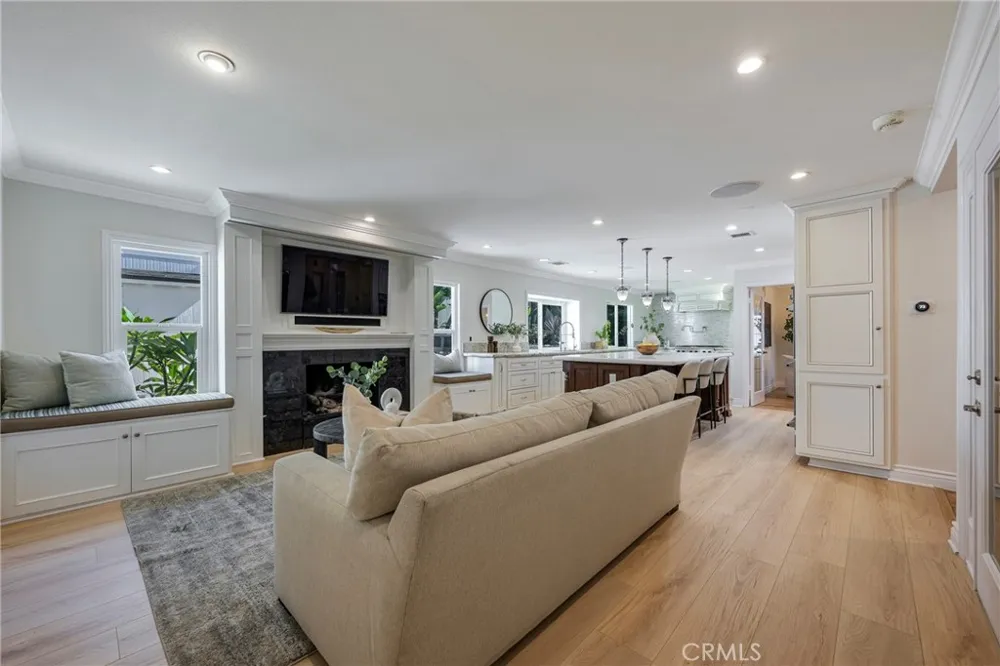 511 S Weymouth Court Anaheim, CA 92807