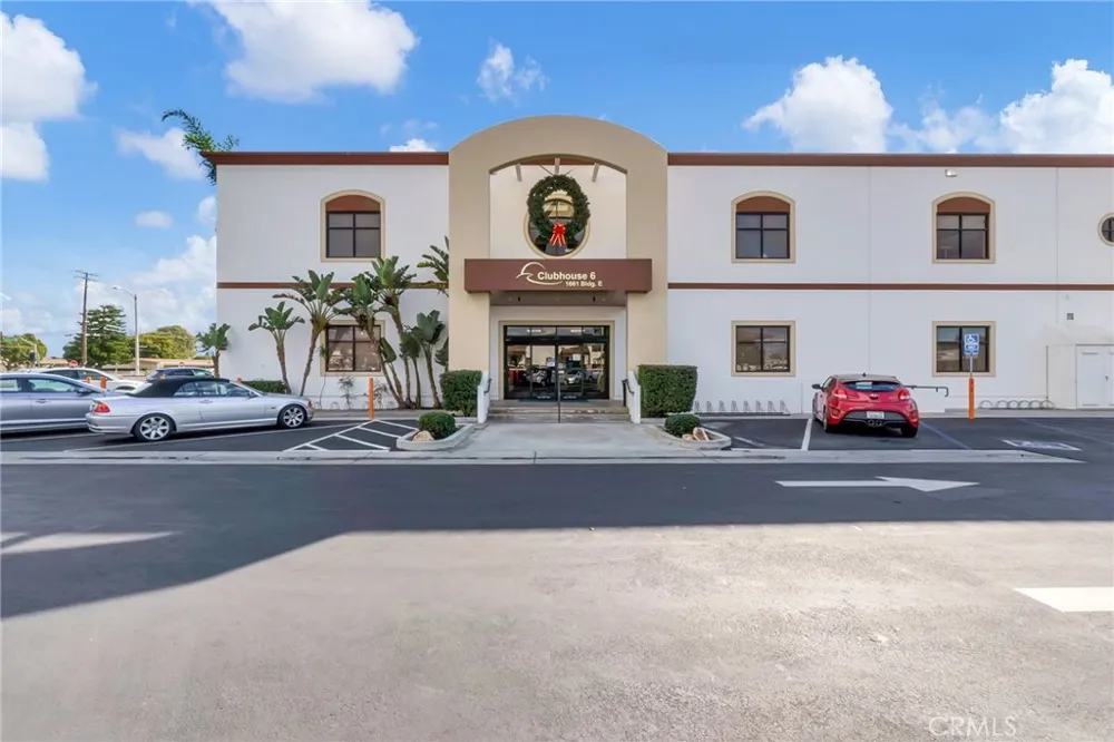13650 Del Monte Dr #40C Seal Beach, CA 90740