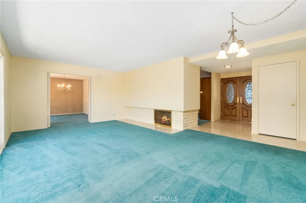 19341 Willowbrook Yorba Linda, CA 92886