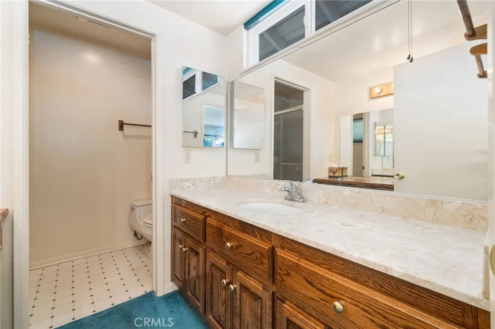 19341 Willowbrook Yorba Linda, CA 92886