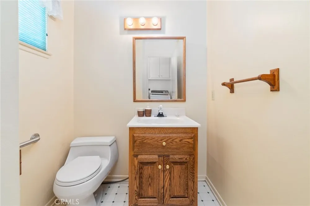 19341 Willowbrook Yorba Linda, CA 92886