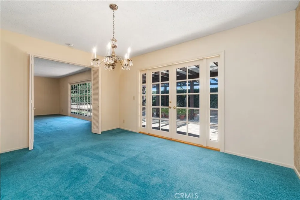 19341 Willowbrook Yorba Linda, CA 92886