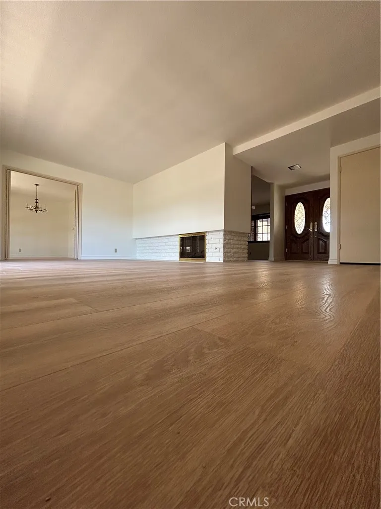 19341 Willowbrook Yorba Linda, CA 92886