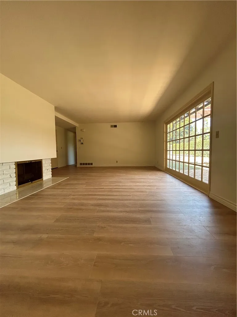 19341 Willowbrook Yorba Linda, CA 92886
