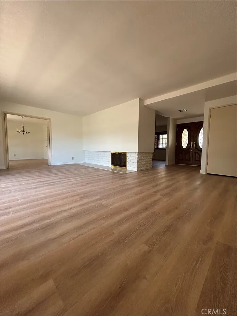 19341 Willowbrook Yorba Linda, CA 92886