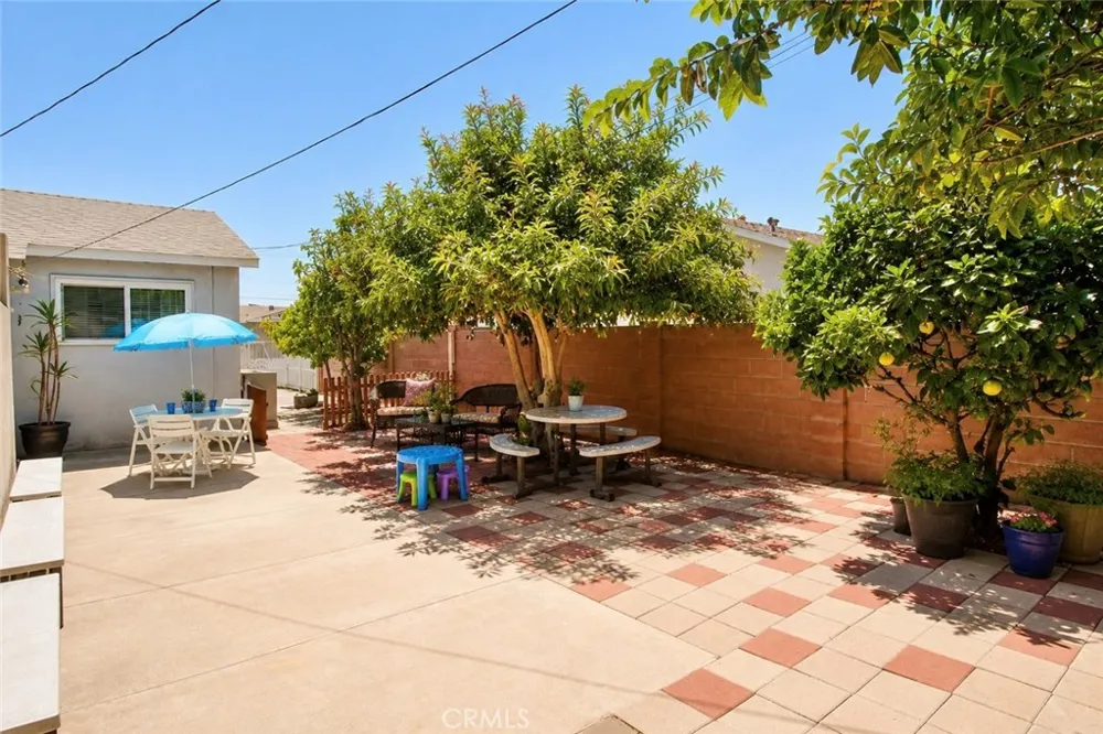 6221 Choctaw Drive Westminster, CA 92683