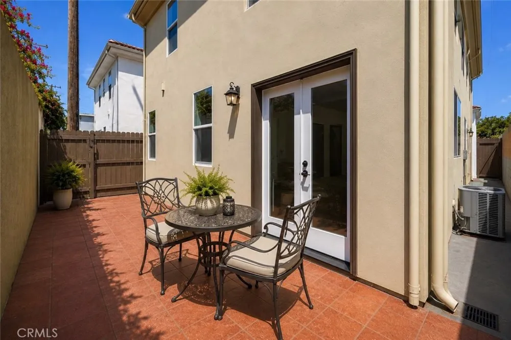 7776 Liberty Huntington Beach, CA 92647