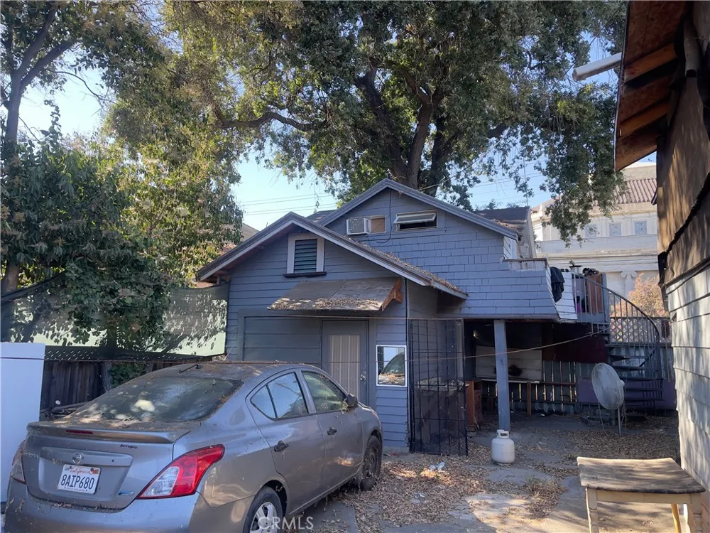 739 Center Stockton, CA 95202