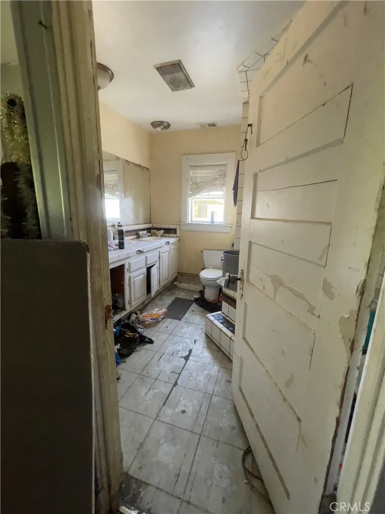 739 Center Stockton, CA 95202