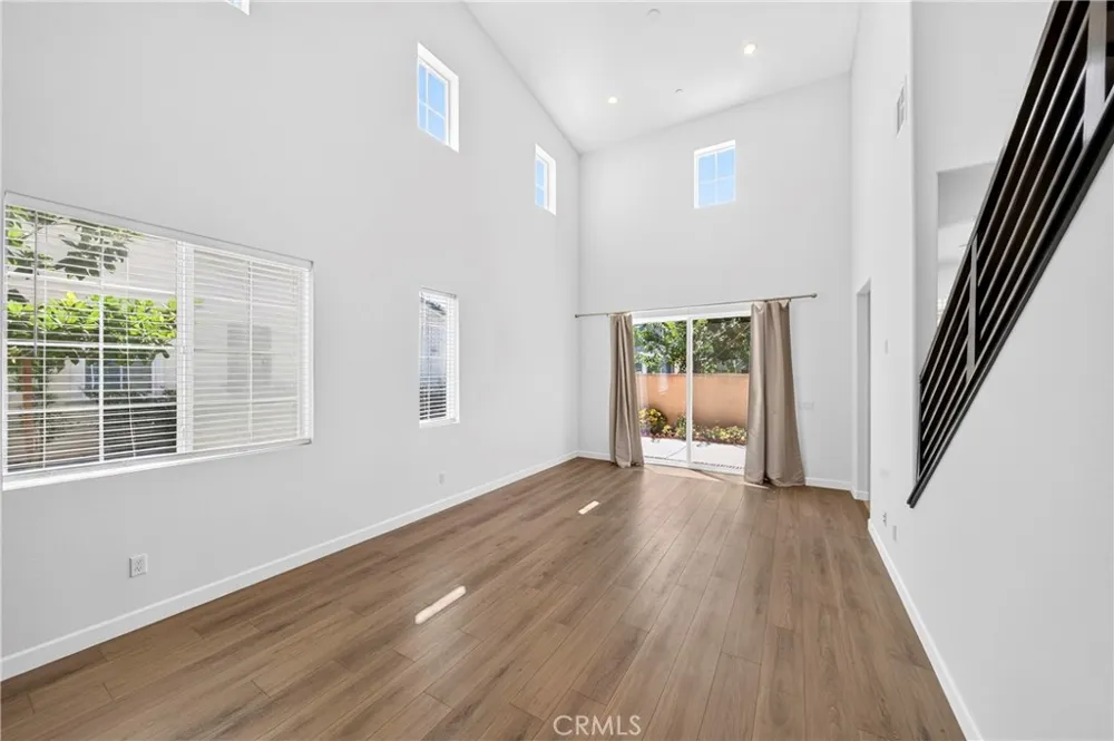 8564 Exposition Chino, CA 91708
