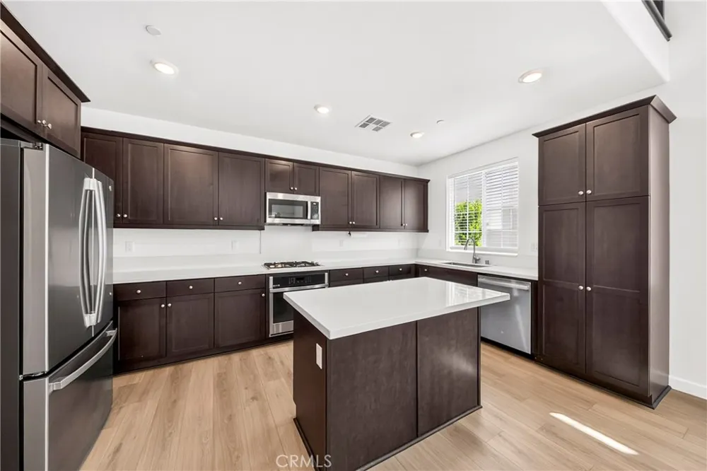 8564 Exposition Chino, CA 91708