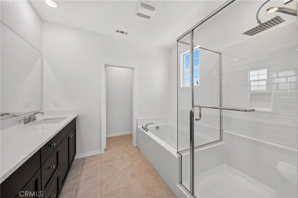 8564 Exposition Chino, CA 91708