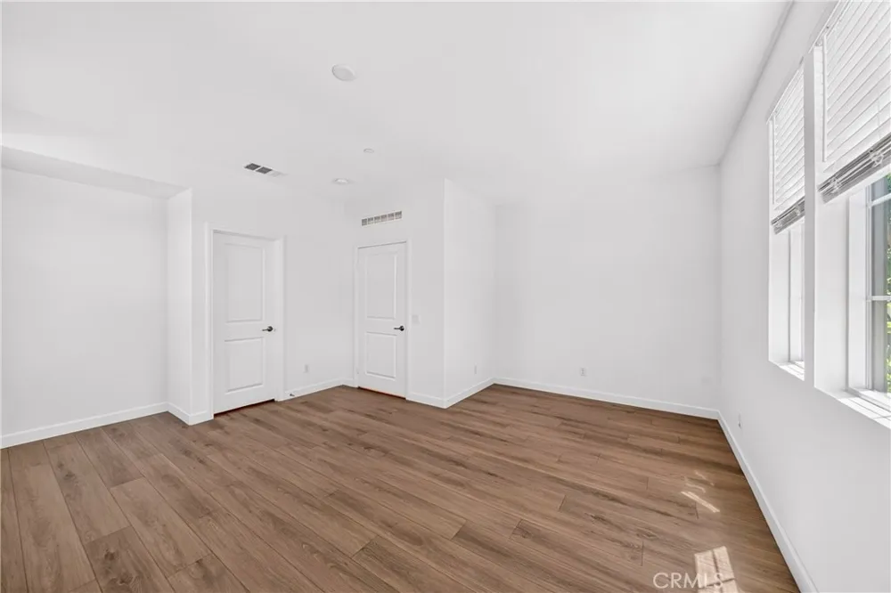 8564 Exposition Chino, CA 91708