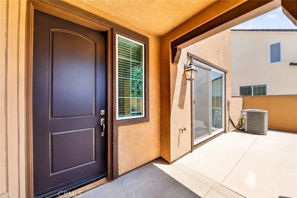 8564 Exposition Chino, CA 91708