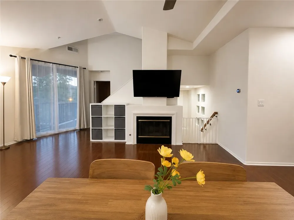 2667 Dietrich Tustin, CA 92782