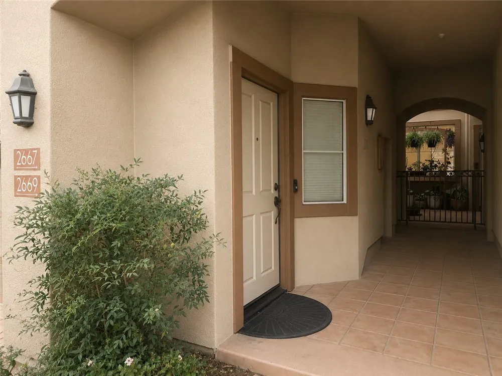 2667 Dietrich Tustin, CA 92782